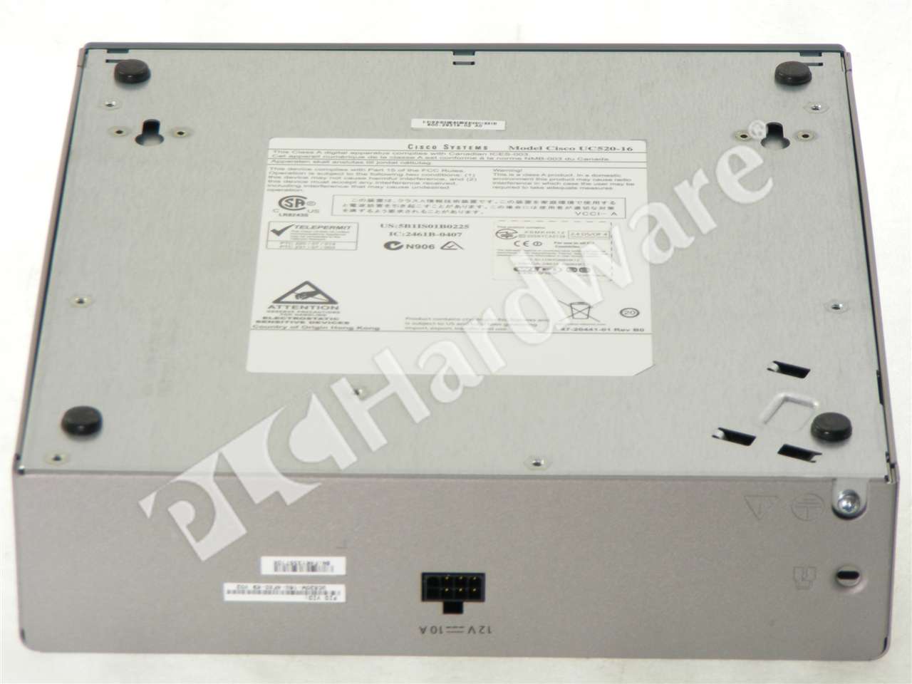 UC520W-16U-4FXO-K9 4