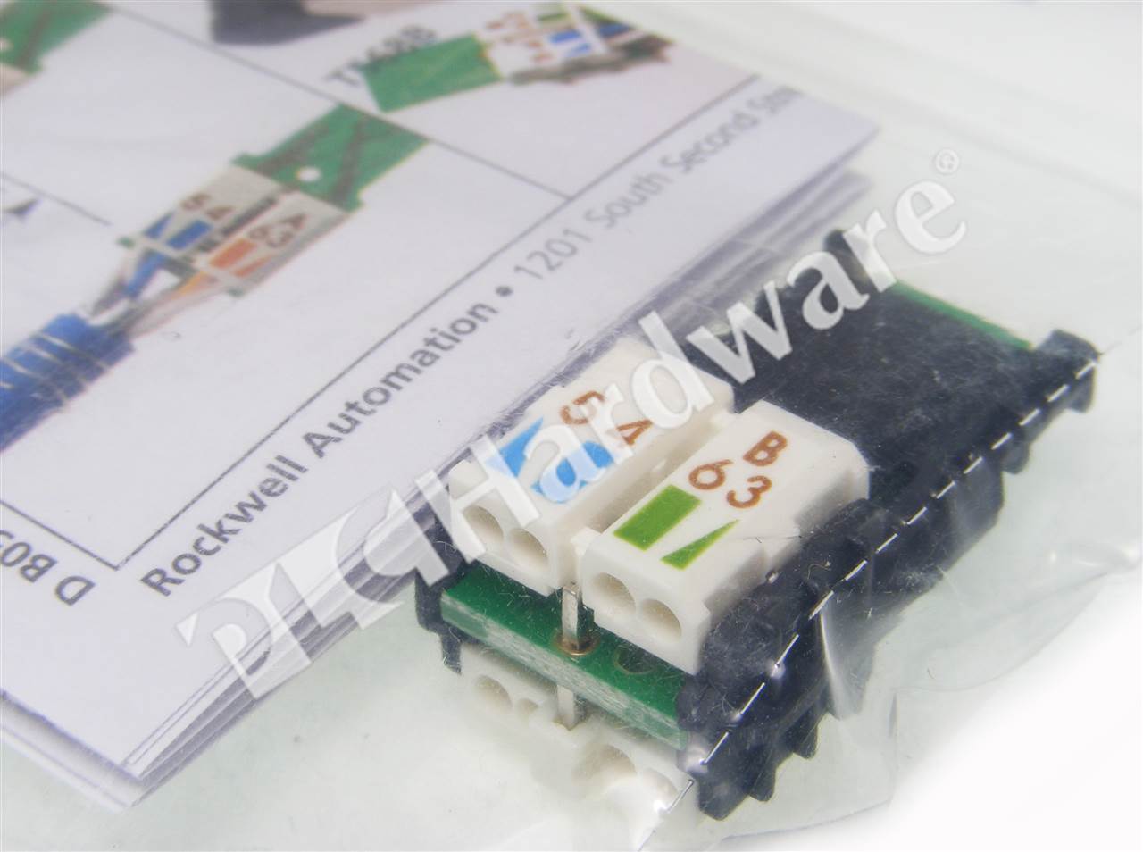 1585J-M8CC-H/B 3