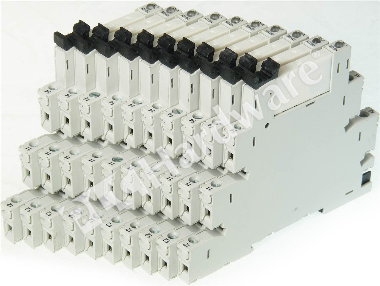 700-HLT1L1/A 4
